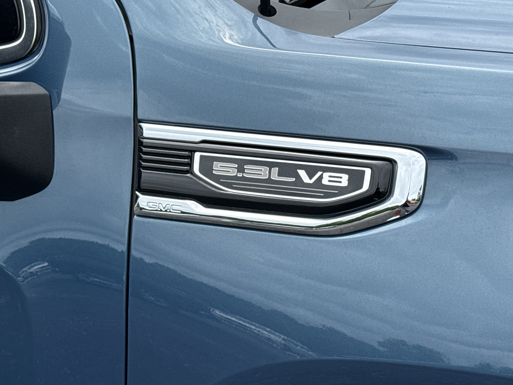 2024 GMC Sierra 1500 SLT - 8