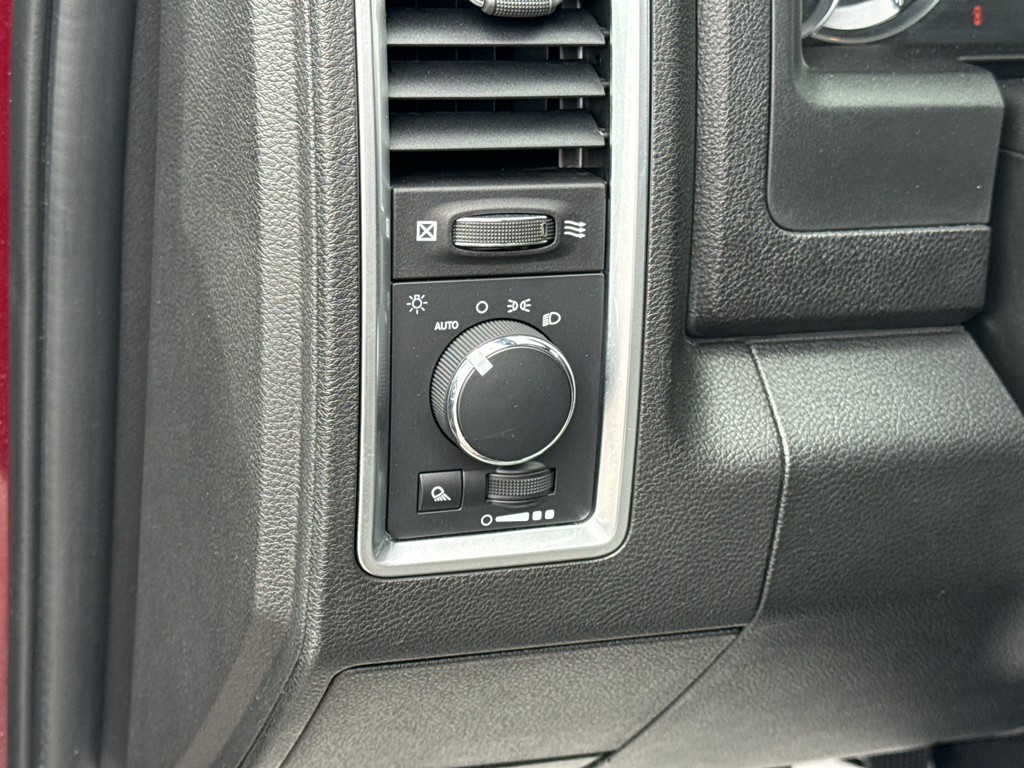 2022 RAM 1500 Classic Warlock - 11