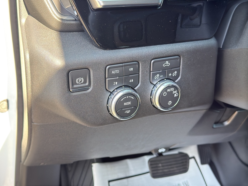 2026 GMC Sierra 1500 SLE - 10