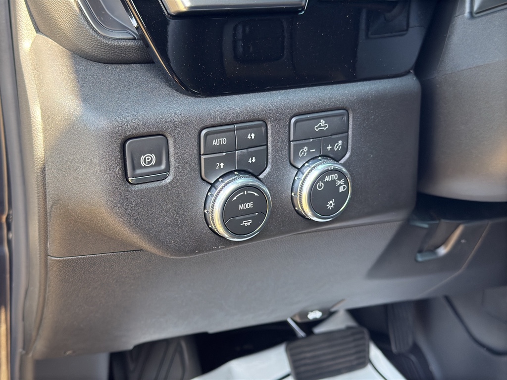 2026 GMC Sierra 1500 SLE - 10