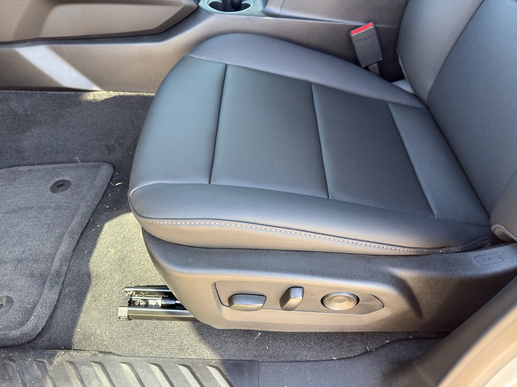 2026 GMC Canyon Elevation - 10