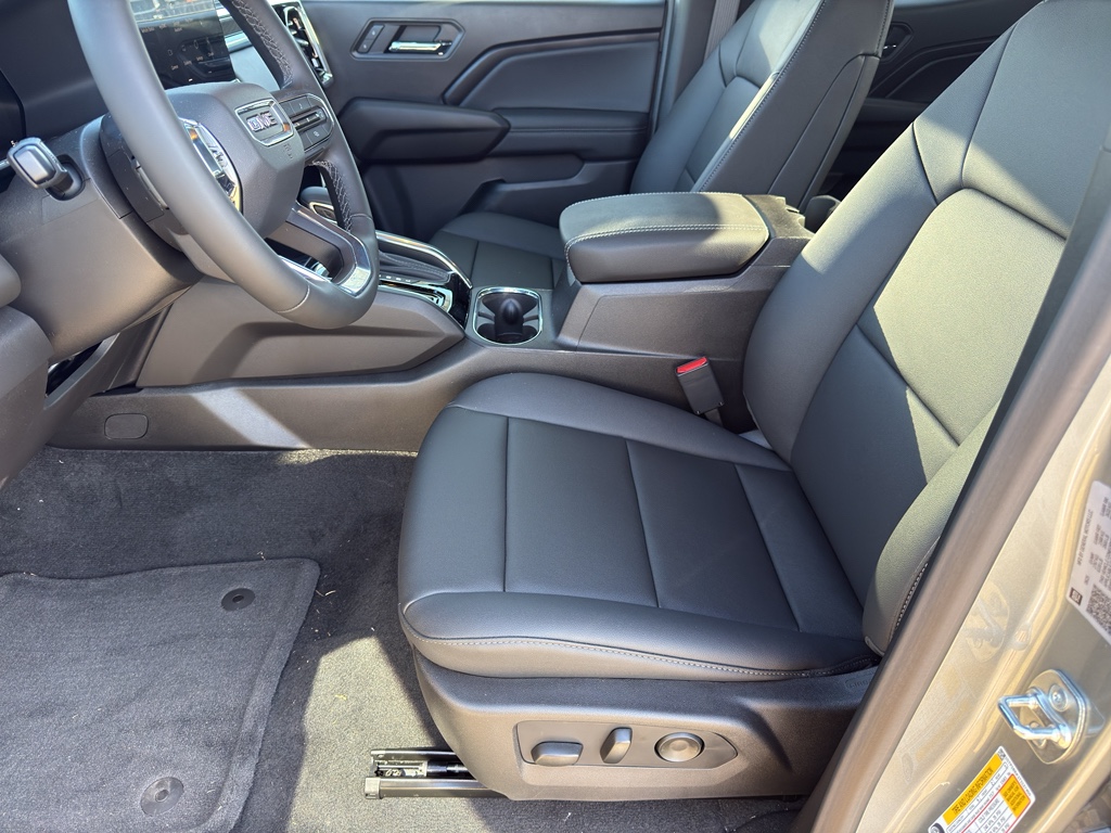 2026 GMC Canyon Elevation - 9