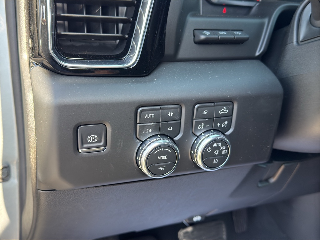 2026 GMC Sierra 2500 HD Denali - 10