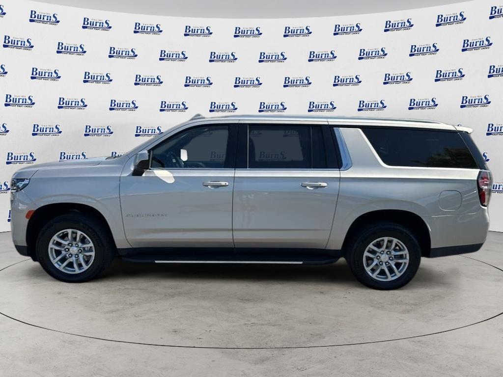 2024 Chevrolet Suburban LT - 3
