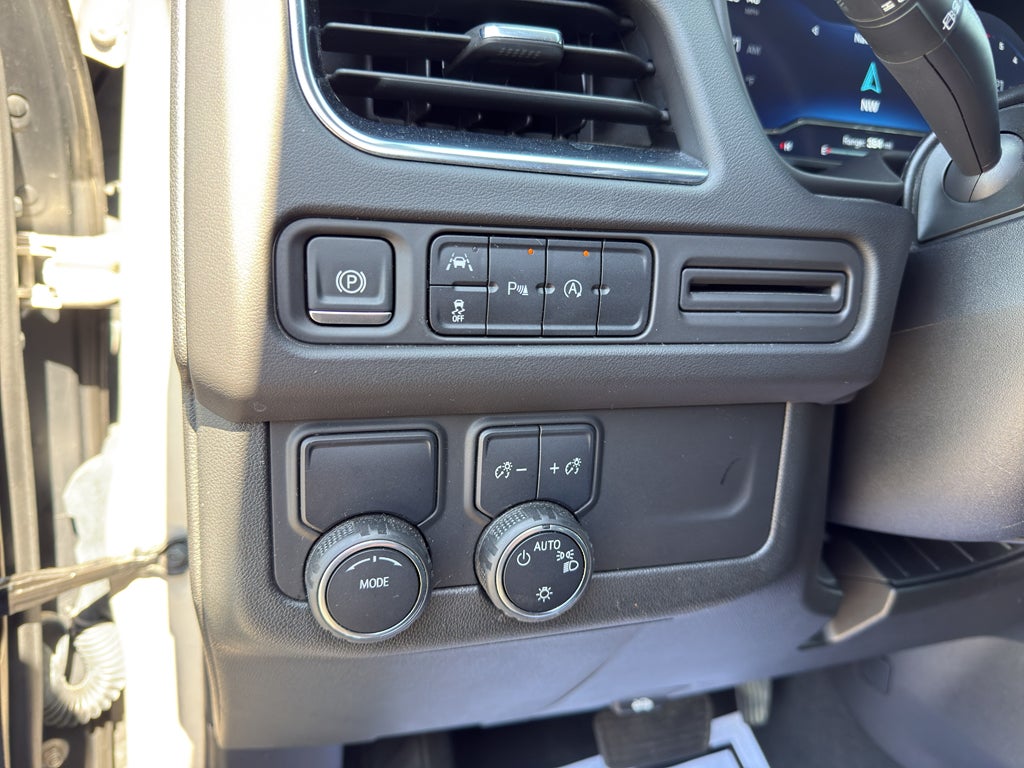2024 Chevrolet Suburban LT - 10