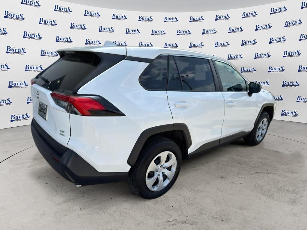 2024 Toyota RAV4 LE - 5