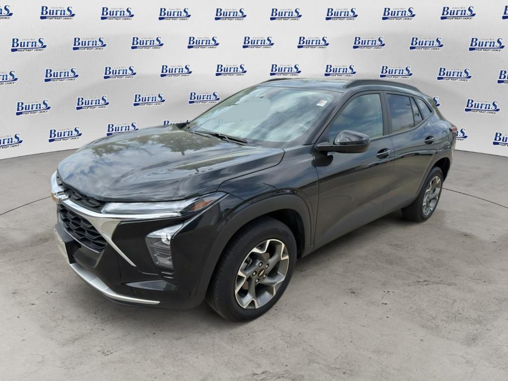 2025 Chevrolet Trax LT - 2