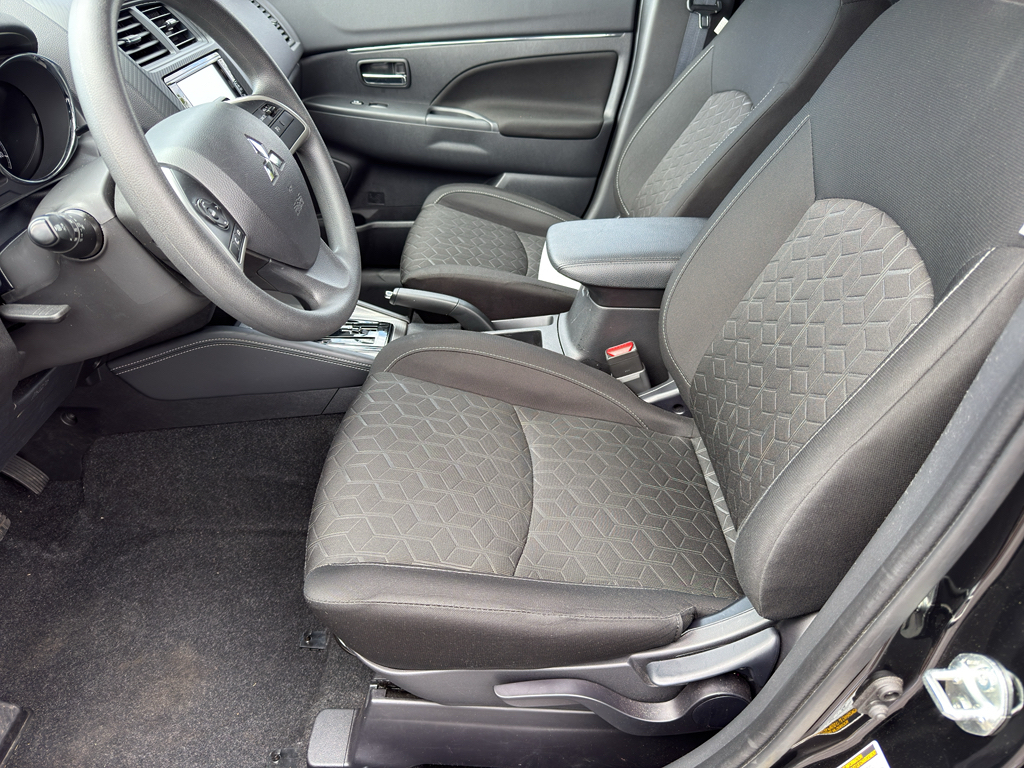 2025 Mitsubishi Outlander Sport S - 10