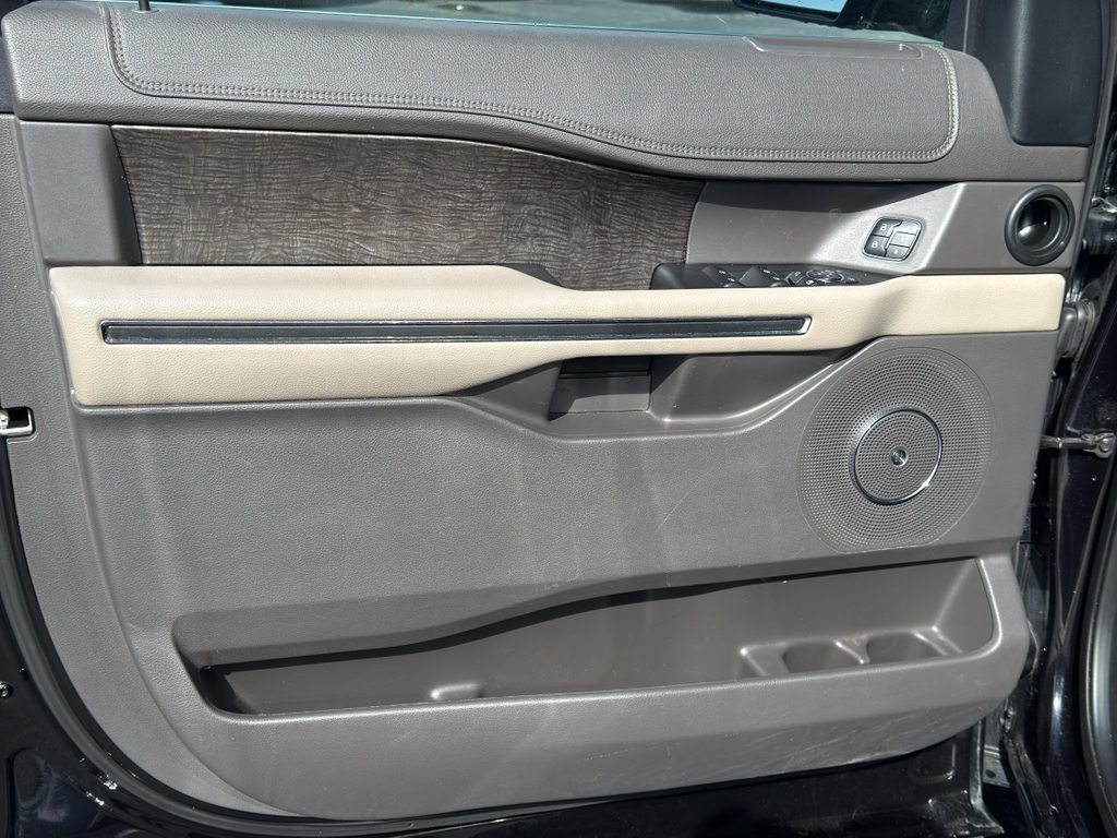 2020 Ford Expedition Limited - 8