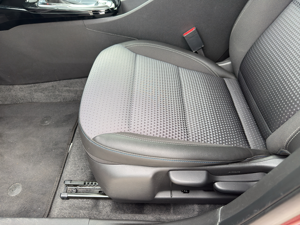 2025 Chevrolet Trax LT - 11