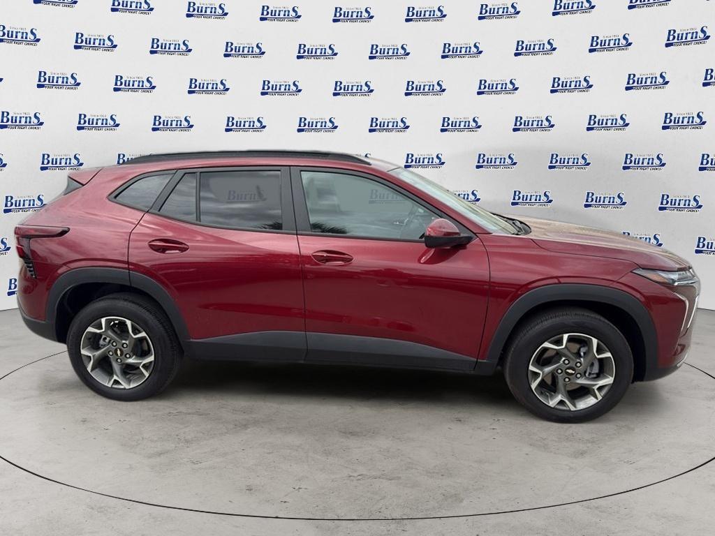 2025 Chevrolet Trax LT - 7