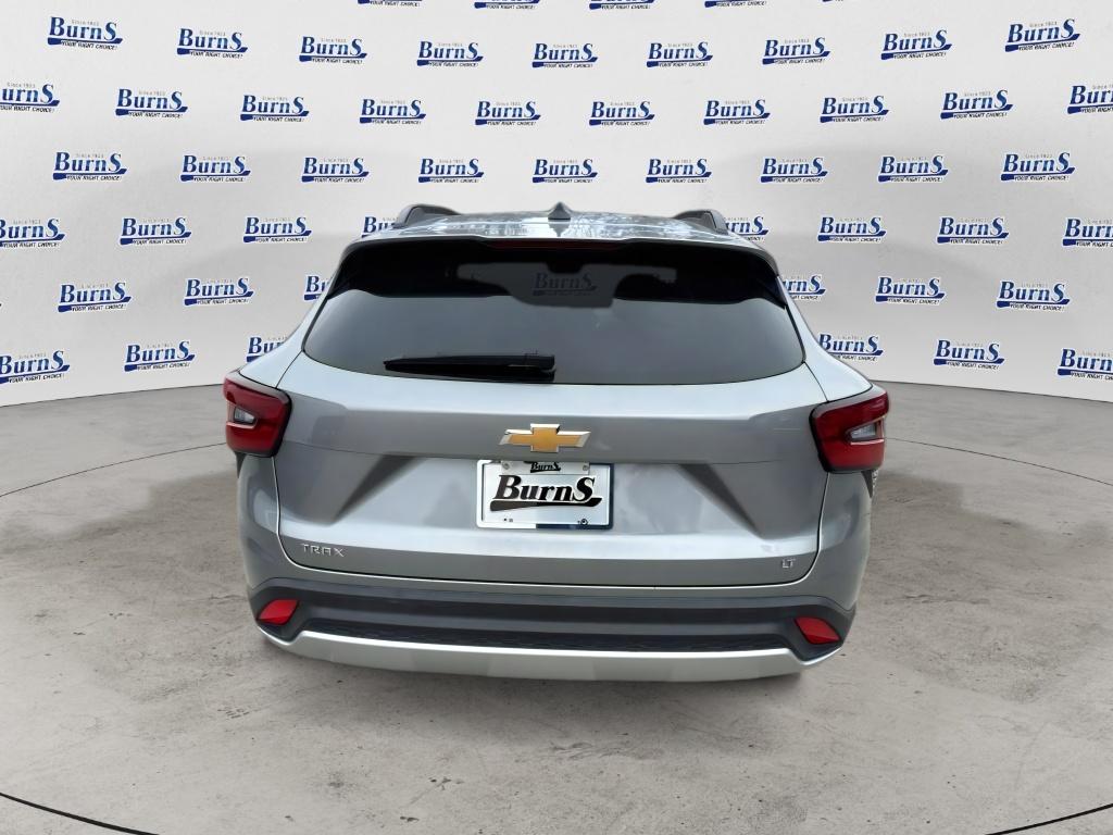 2025 Chevrolet Trax LT - 5