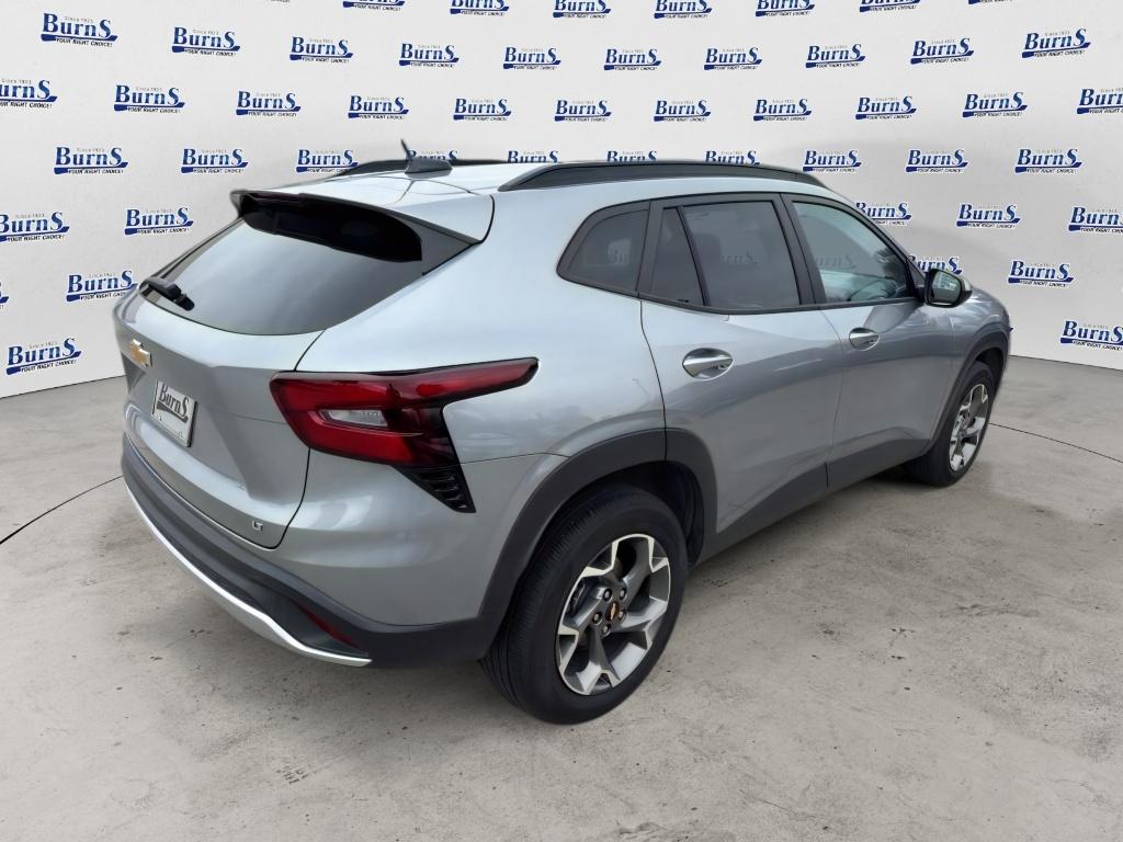 2025 Chevrolet Trax LT - 6