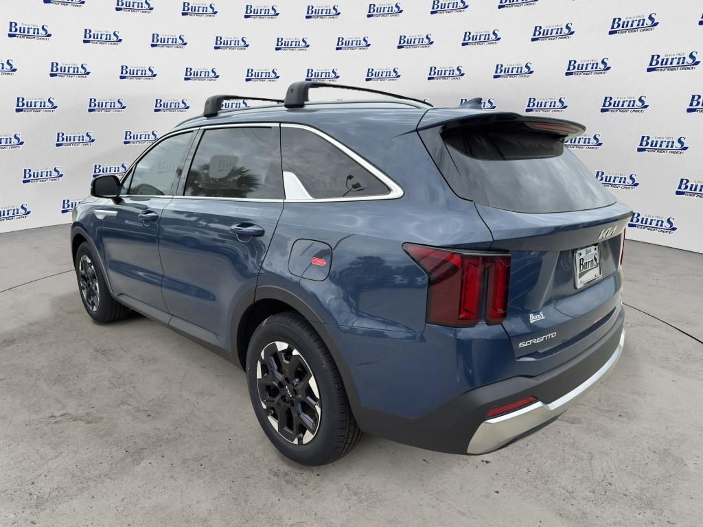 2025 Kia Sorento S - 4
