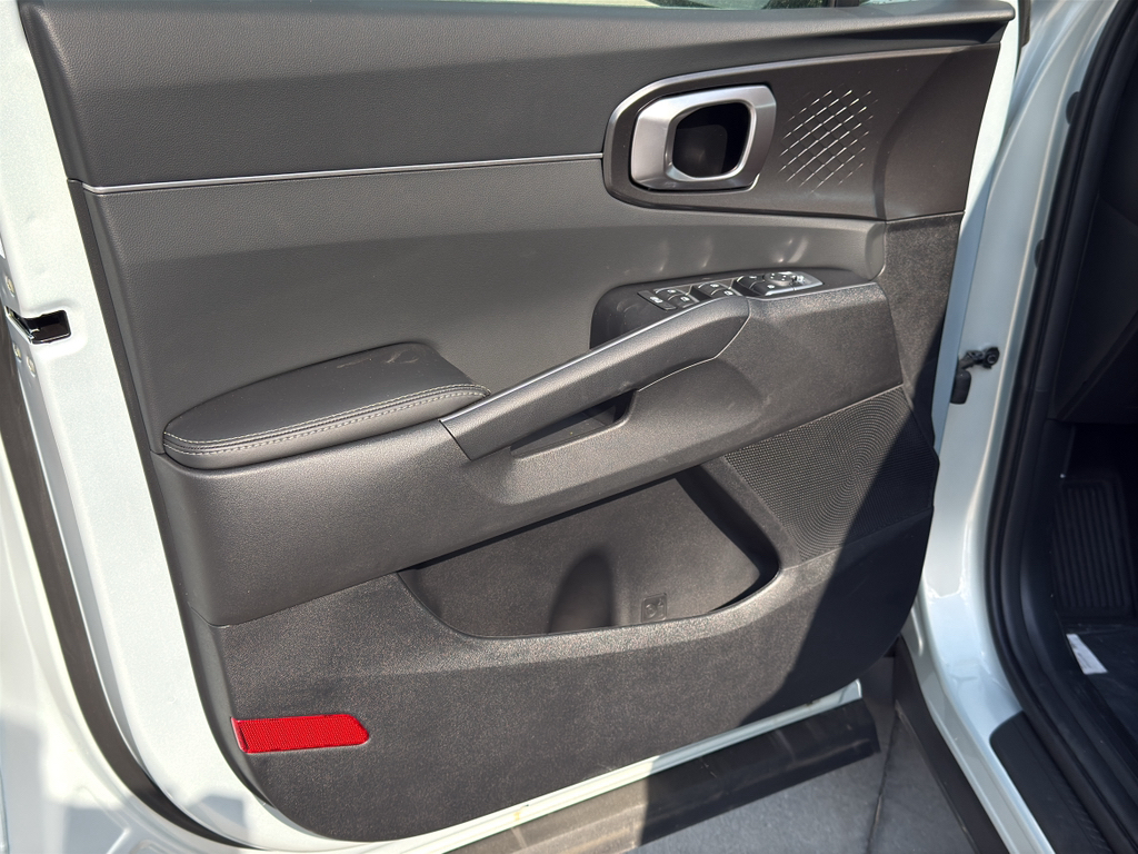 2026 Kia Sorento S - 8