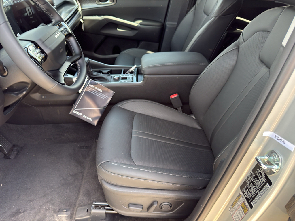 2026 Kia Sorento S - 9