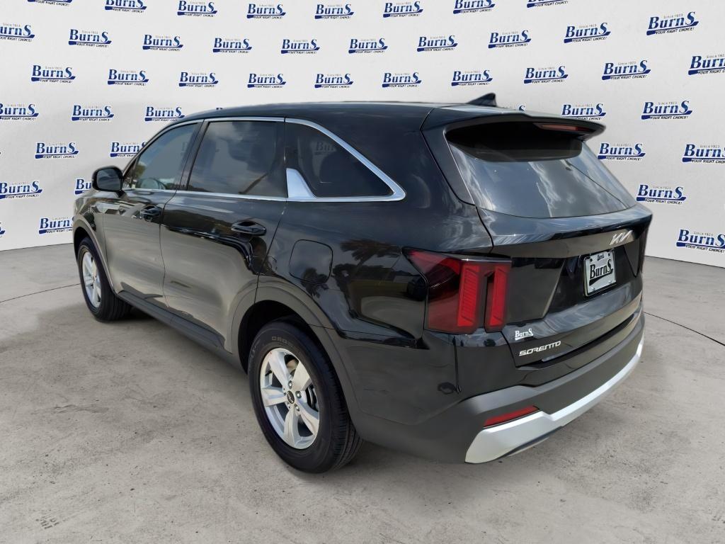 2026 Kia Sorento LX - 4