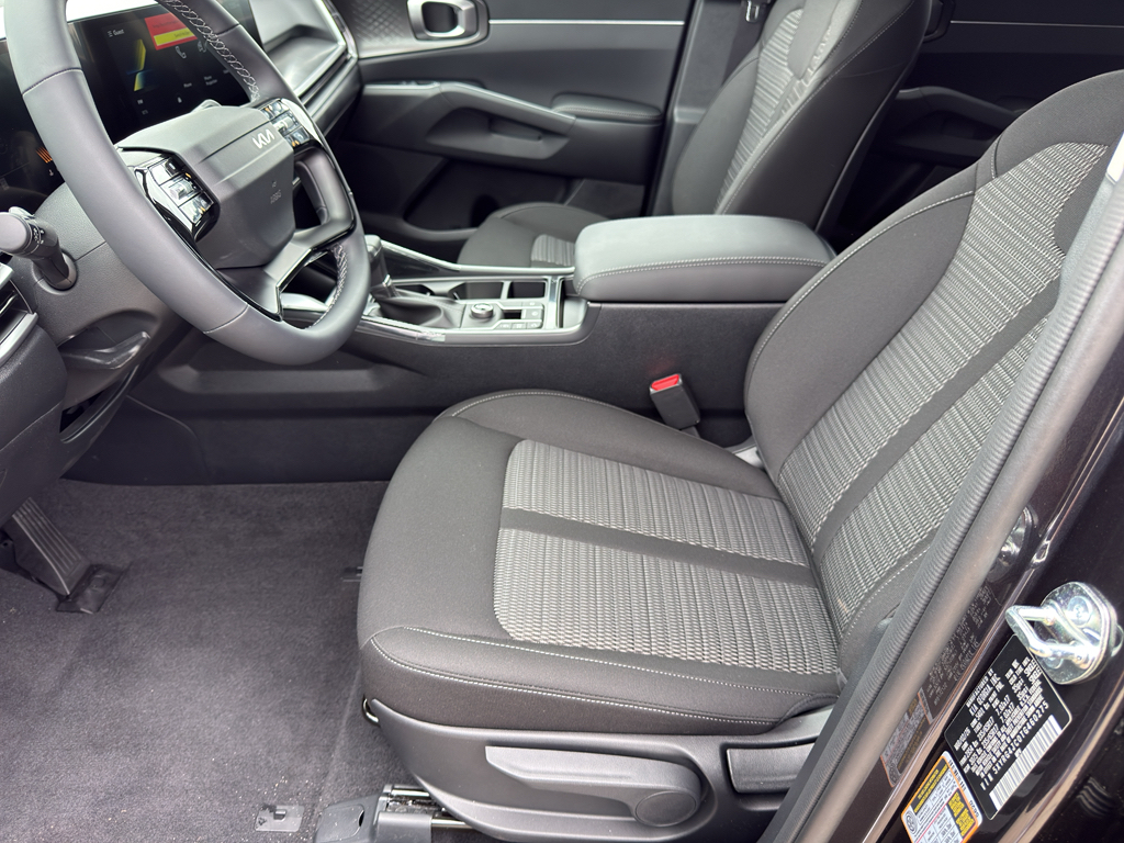 2026 Kia Sorento LX - 9