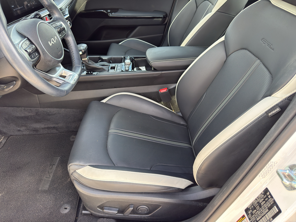 2025 Kia K5 GT-Line - 10