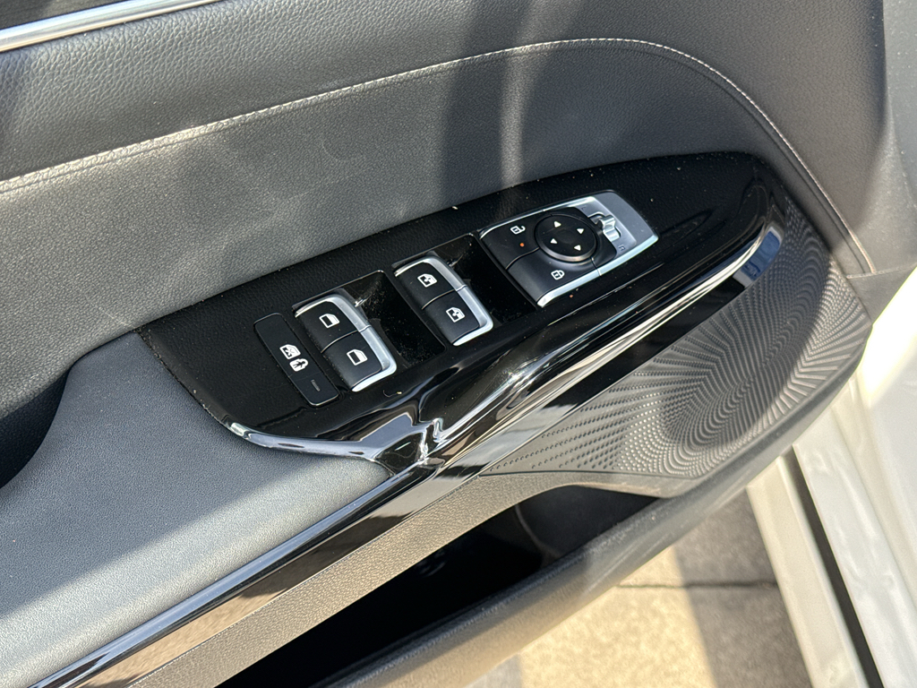 2025 Kia K5 GT-Line - 9