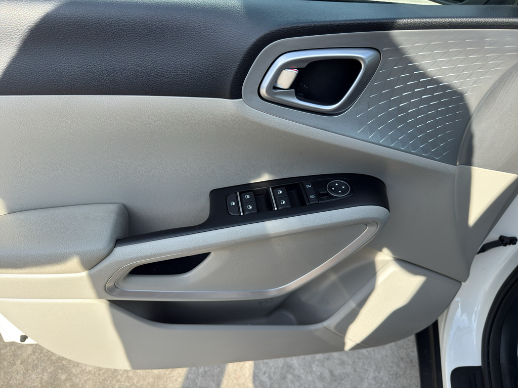 2024 Kia Soul LX - 8
