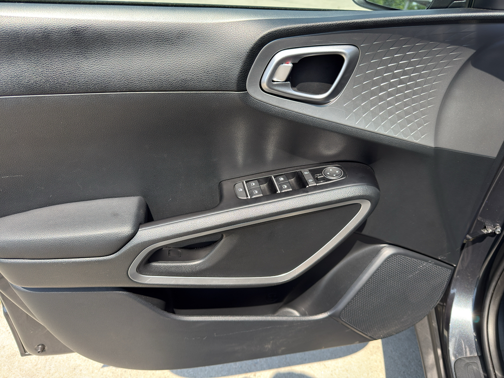 2025 Kia Soul Base - 8