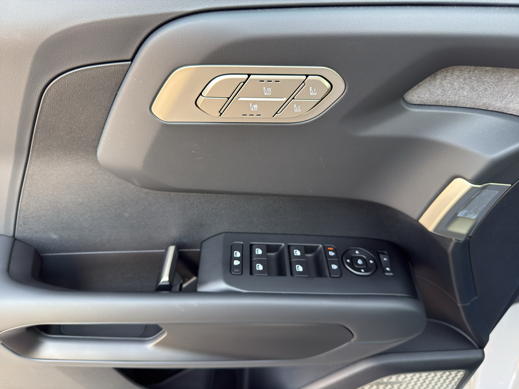 2027 Kia Telluride Hybrid SX - 8