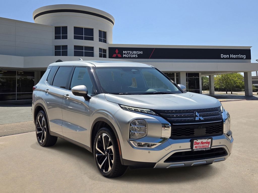2023 Mitsubishi Outlander