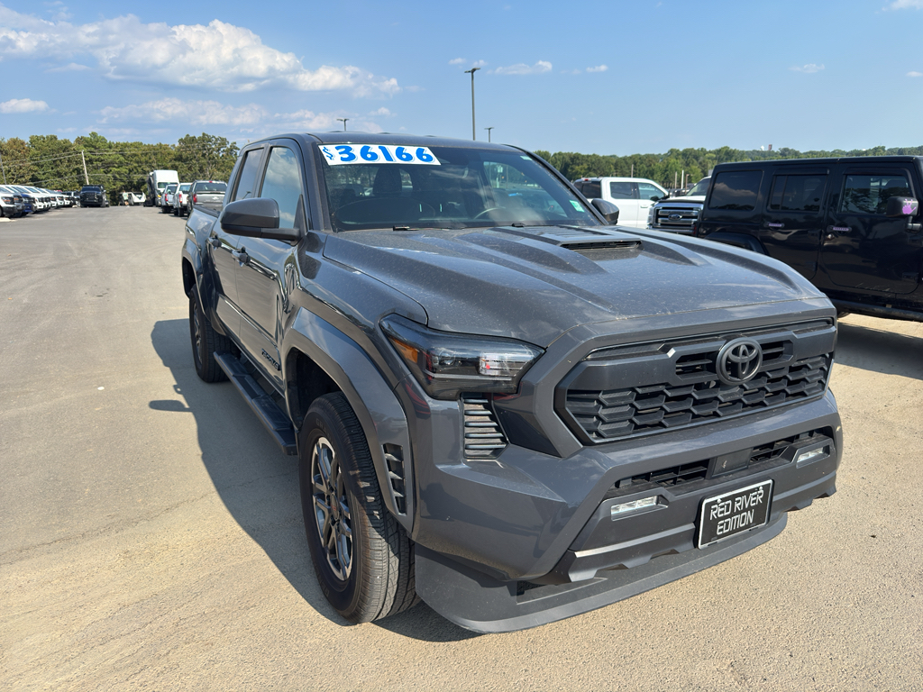 2024 Toyota Tacoma TRD Sport photo 3