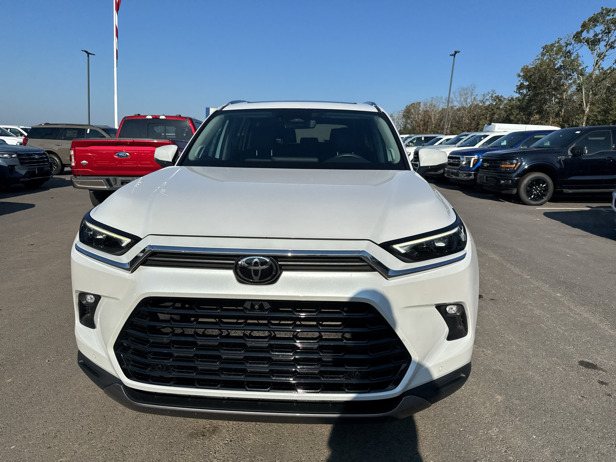 2024 Toyota Grand Highlander Limited photo 2