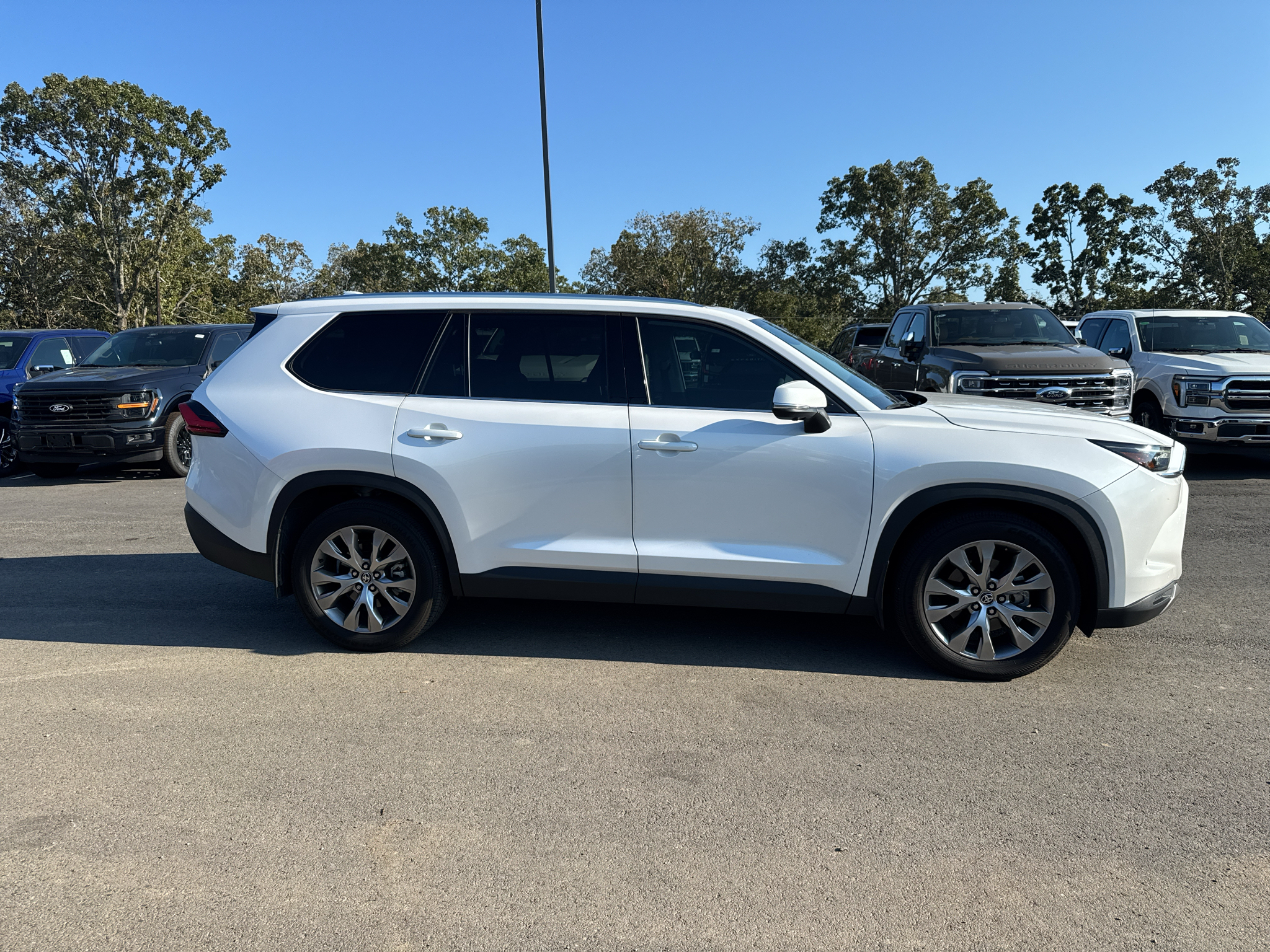 2024 Toyota Grand Highlander Limited photo 4