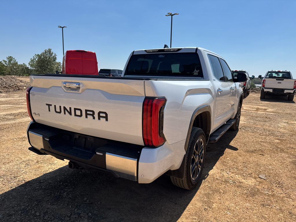 2024 Toyota Tundra Hybrid Limited Hybrid photo 5