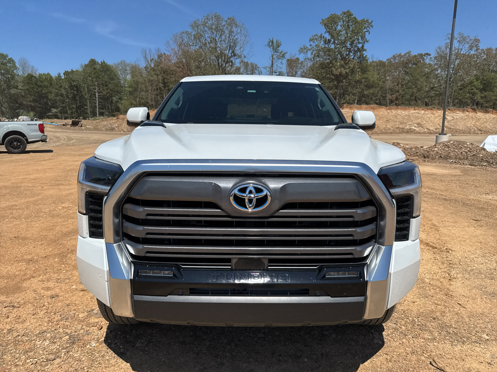 2024 Toyota Tundra Hybrid Limited Hybrid photo 2