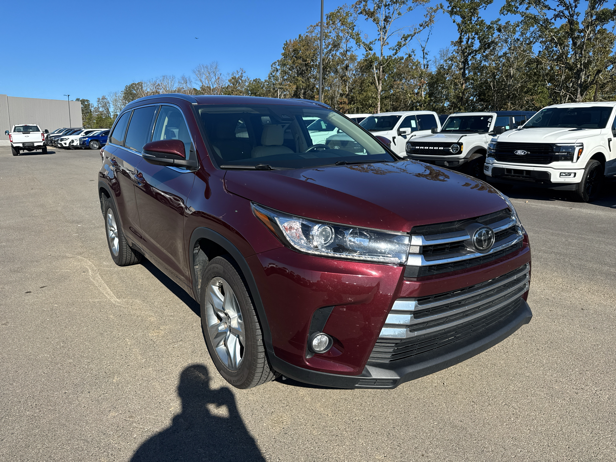 2017 Toyota Highlander Limited photo 3