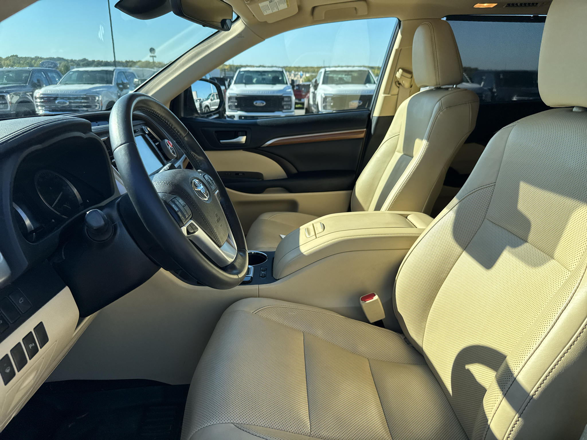 2017 Toyota Highlander Limited photo 6