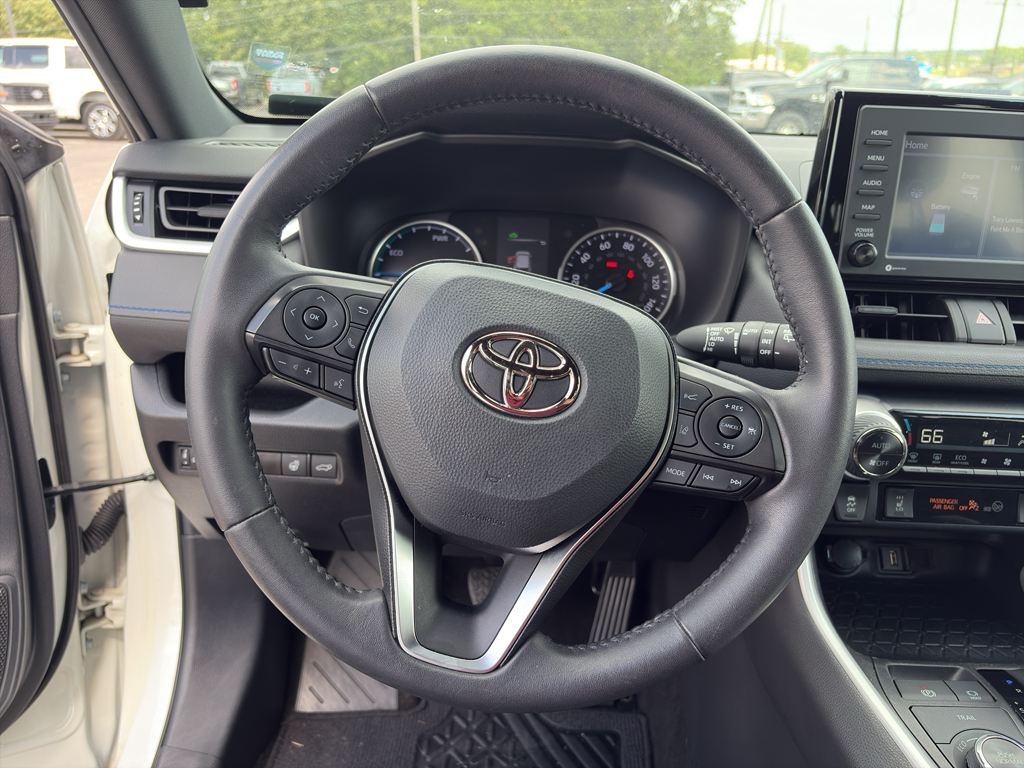 2022 Toyota RAV4 Hybrid SE photo 6