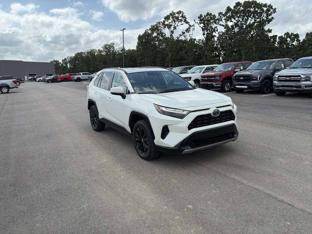 2022 Toyota RAV4 Hybrid SE photo 4