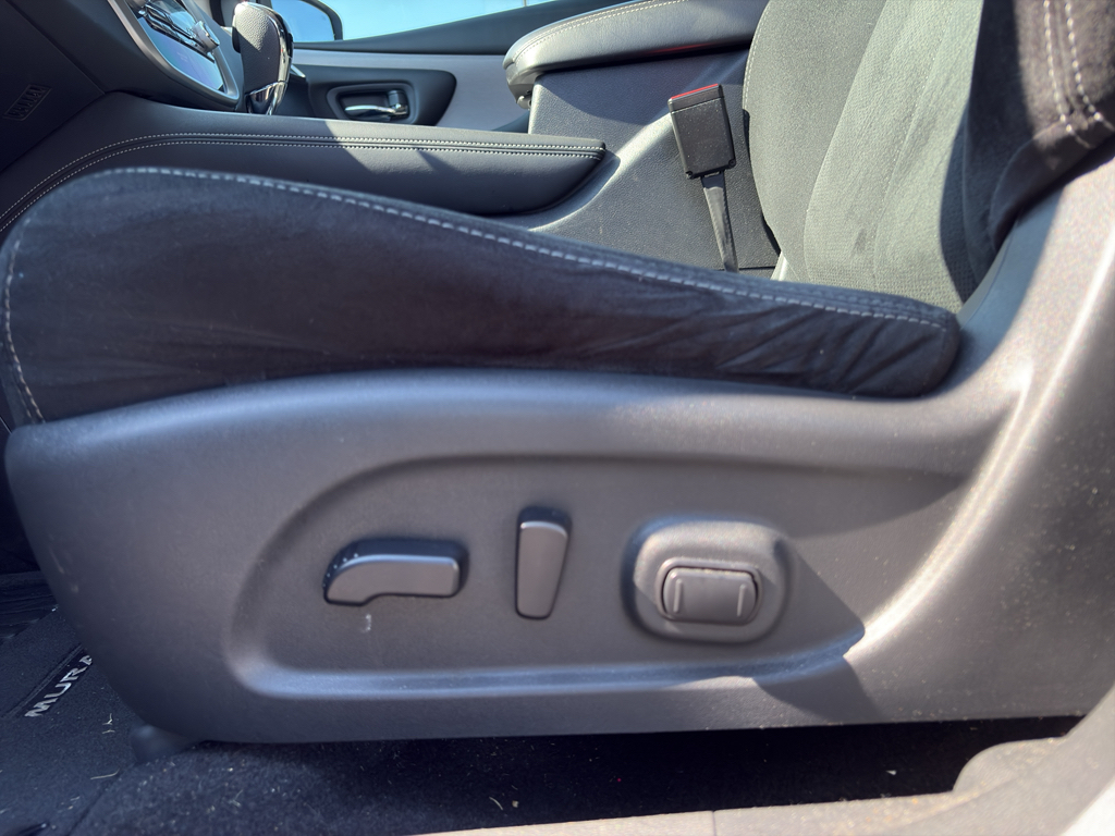 2021 Nissan Murano representative vehicle photo