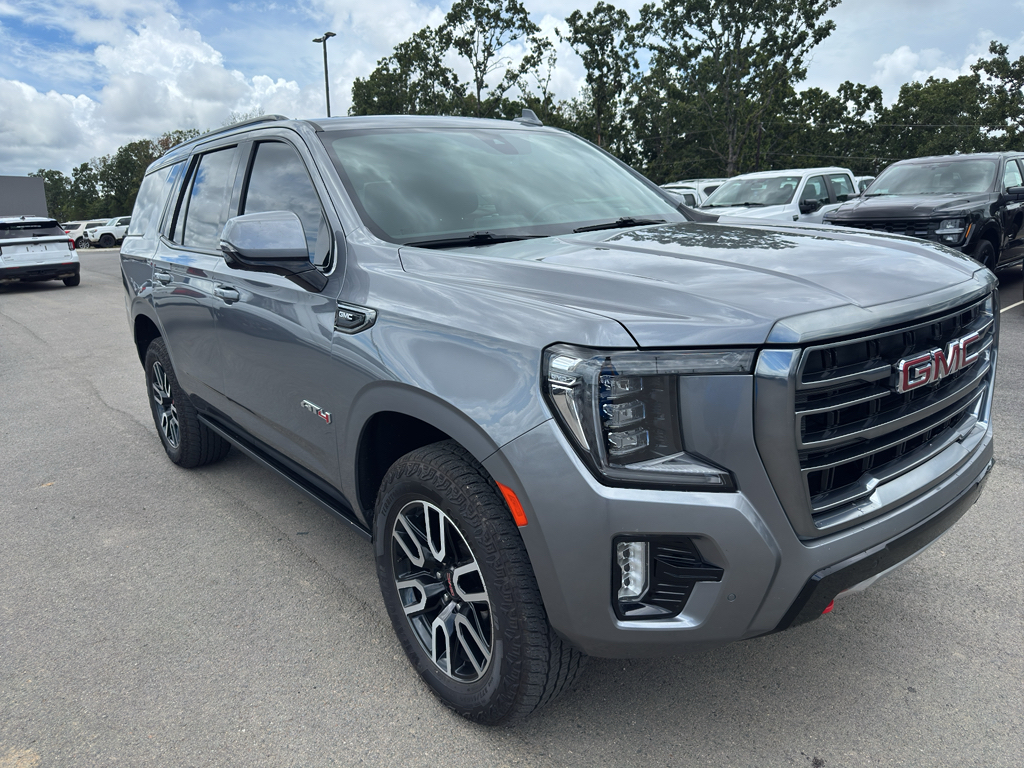 2022 GMC Yukon AT4 photo 3