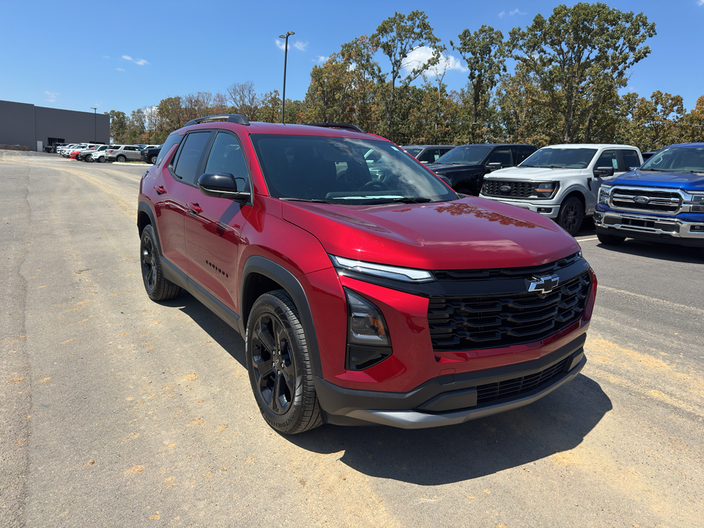 2026 Chevrolet Equinox FWD LT photo 3