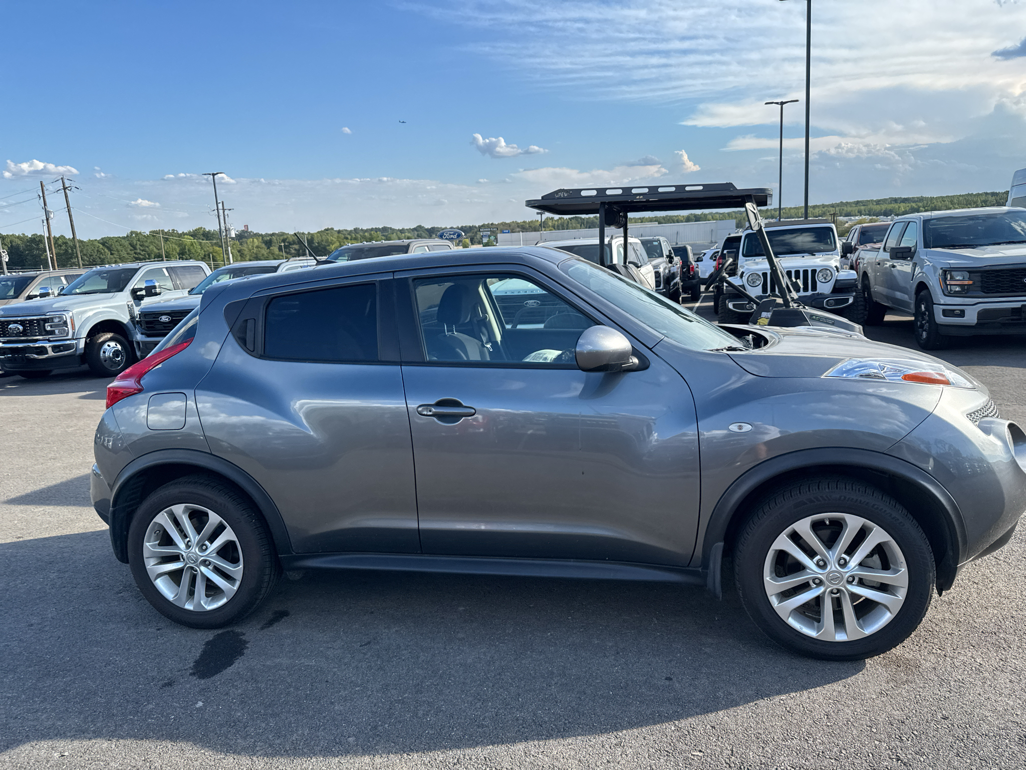 2012 Nissan Juke SV photo 4
