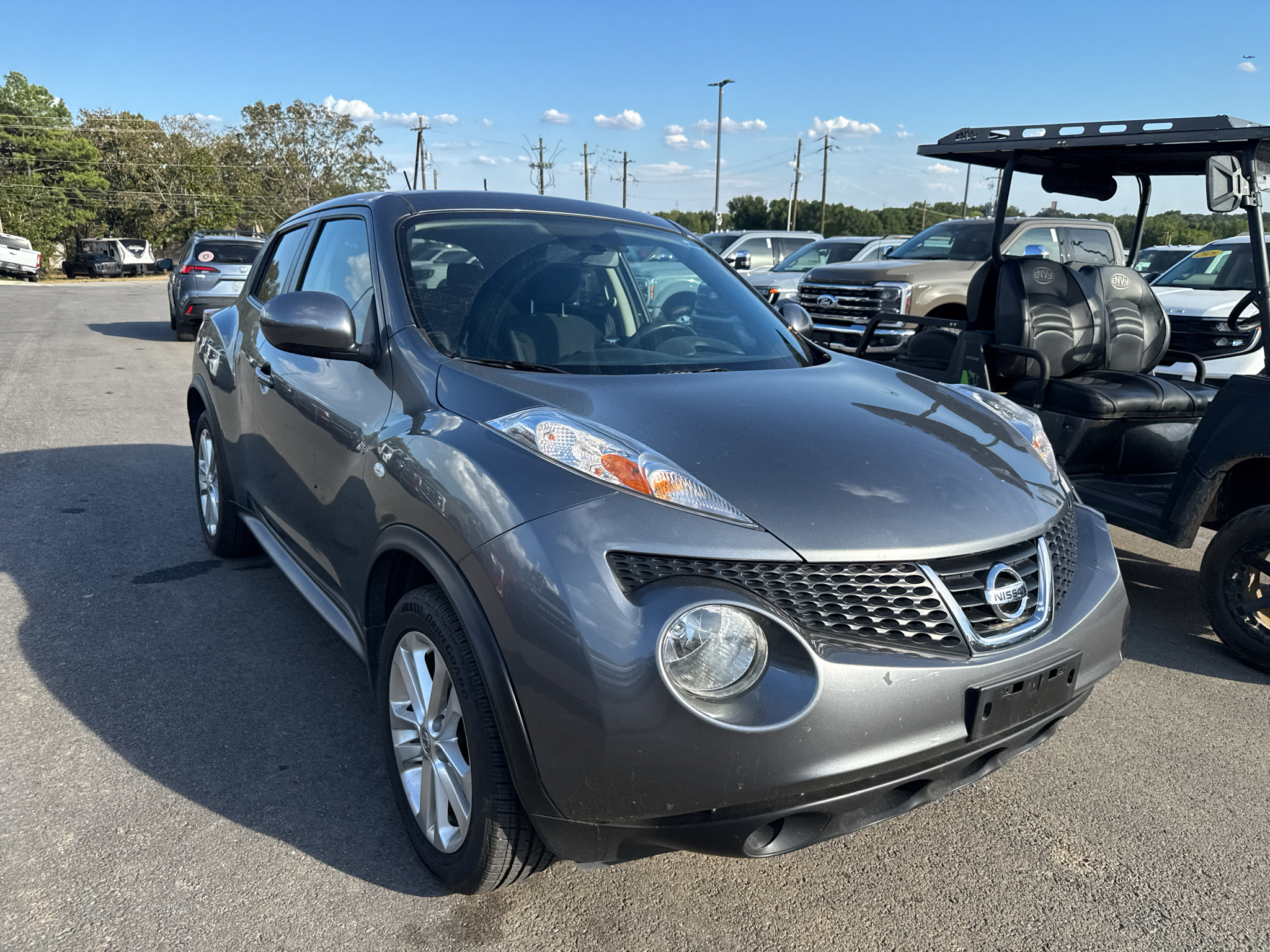 2012 Nissan Juke SV photo 3