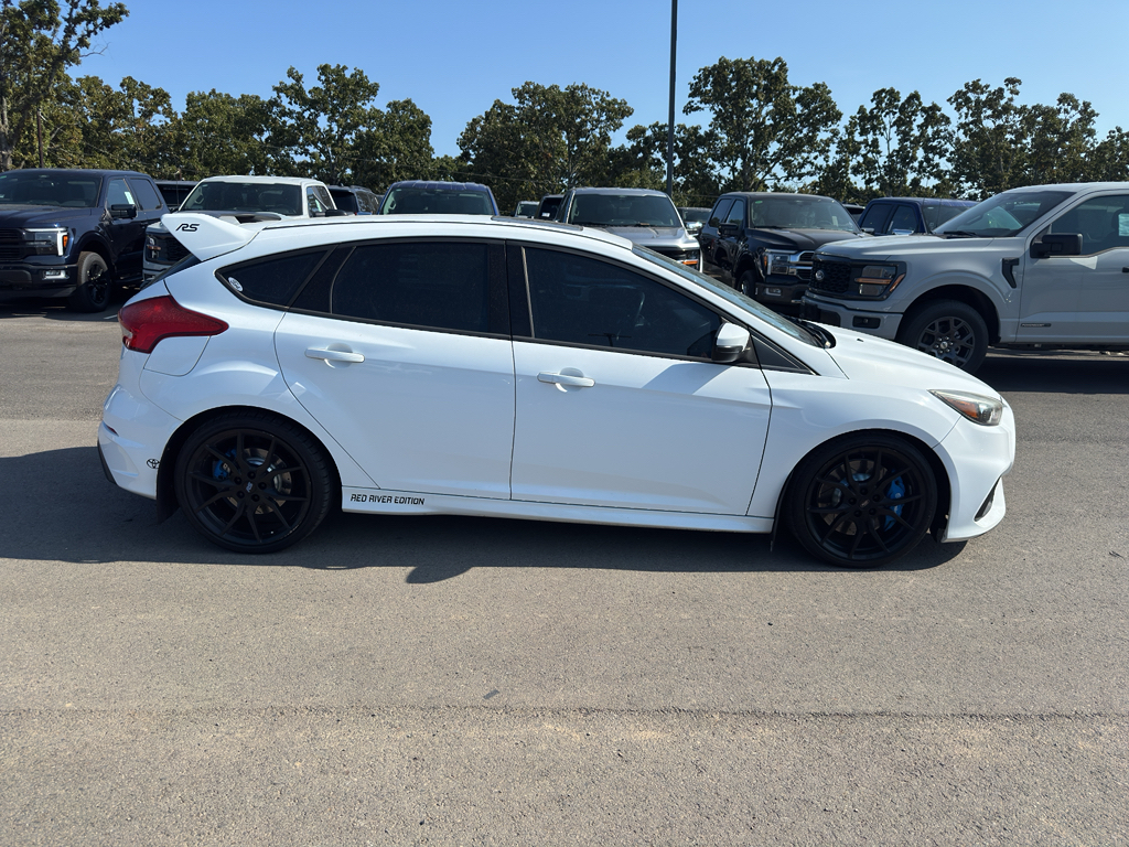 2017 Ford Focus RS photo 4