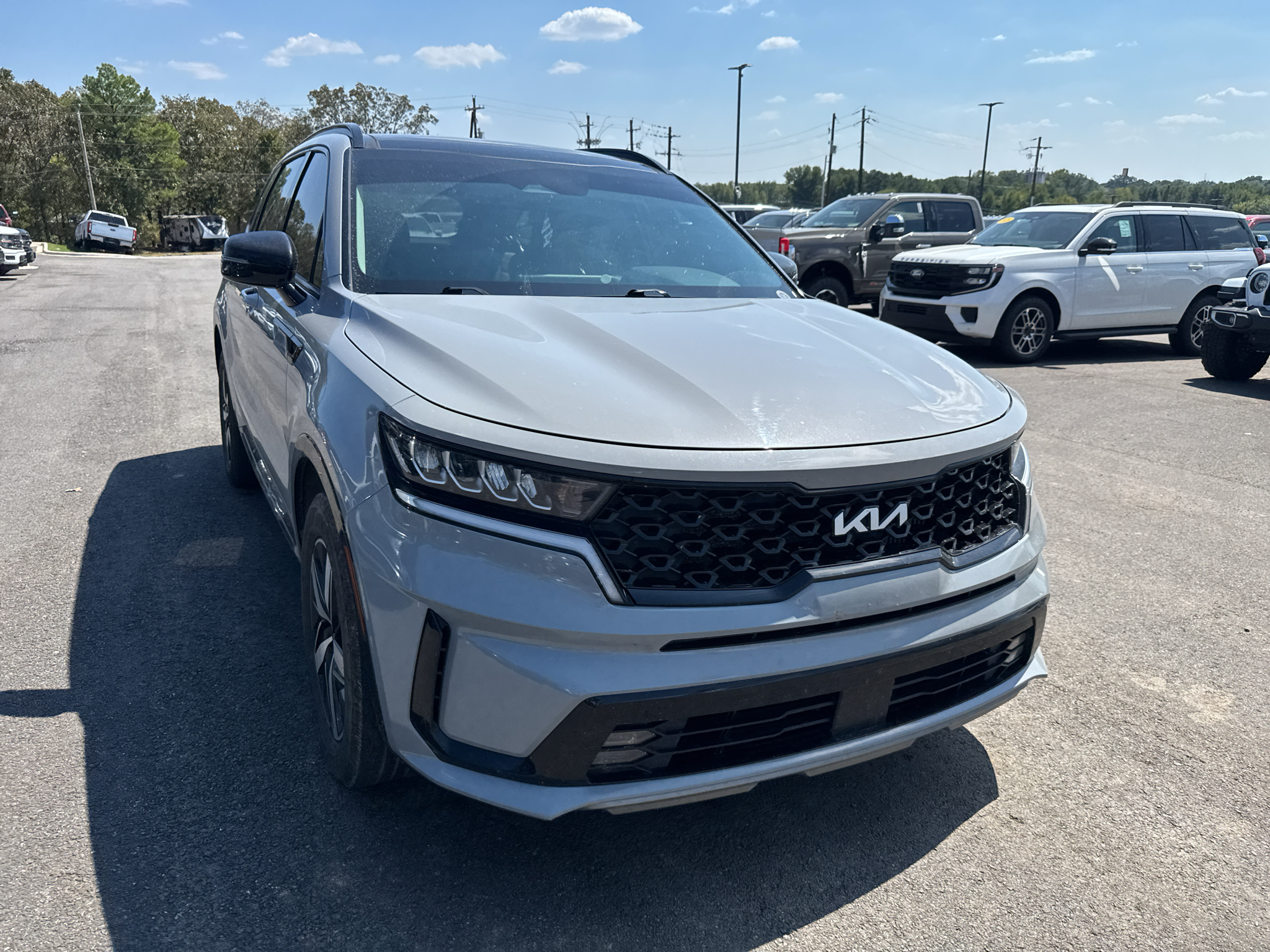 2022 Kia Sorento EX photo 3