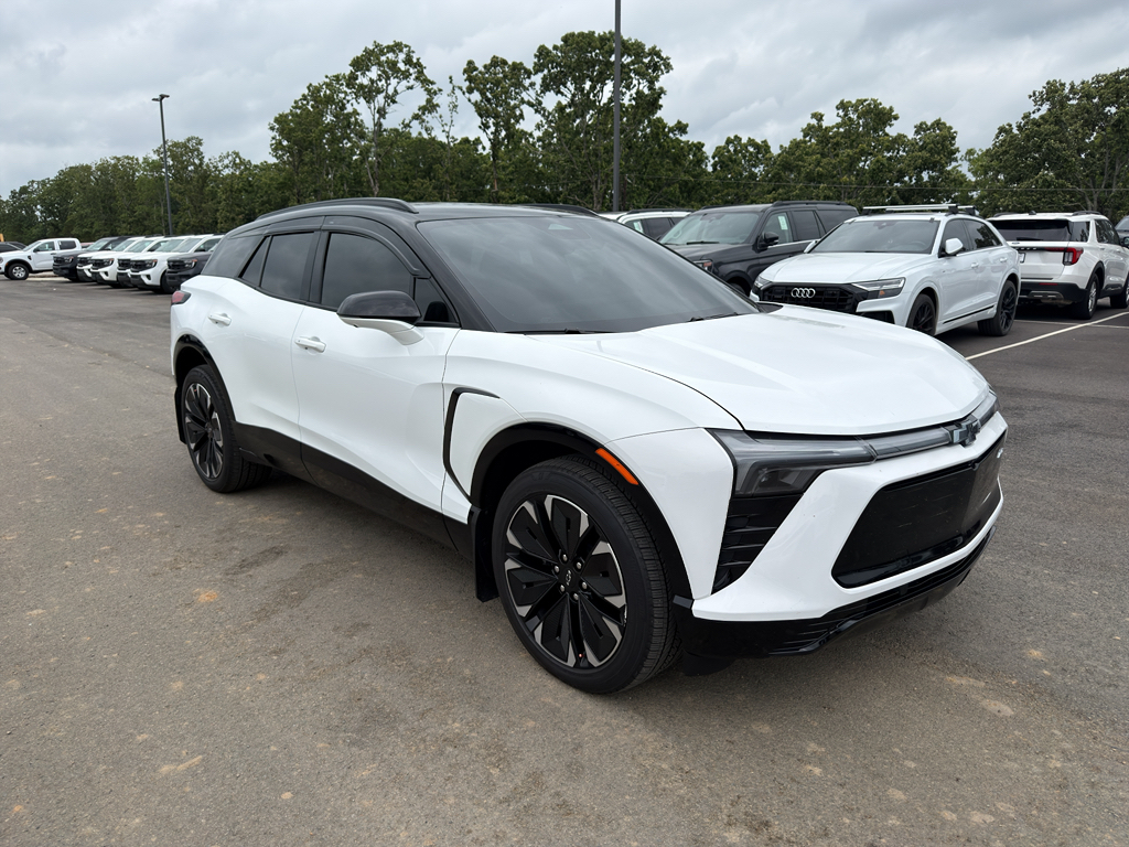 2024 Chevrolet Blazer EV eAWD RS photo 4