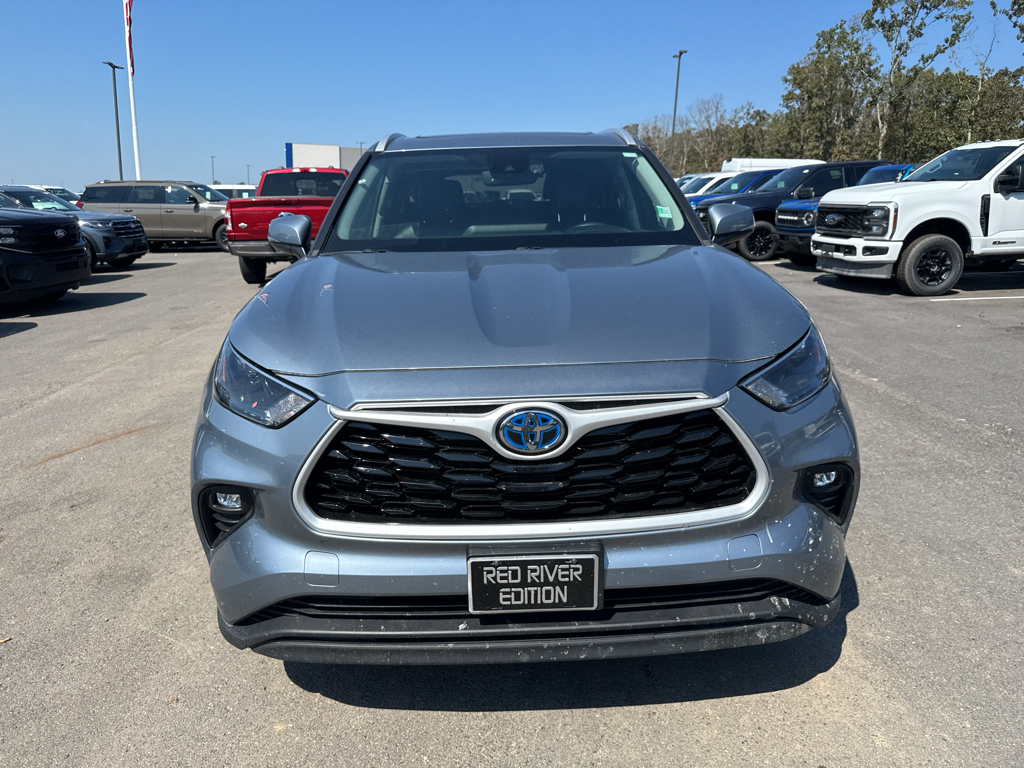 2024 Toyota Highlander Hybrid Hybrid XLE photo 2