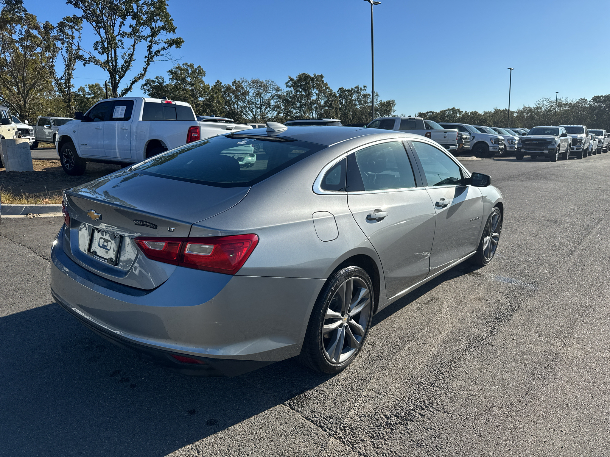 2023 Chevrolet Malibu LT photo 5