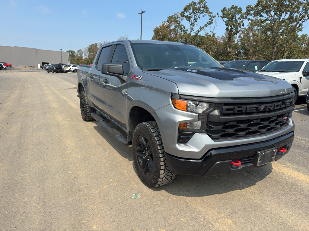 2024 Chevrolet Silverado Custom Trail Boss photo 3