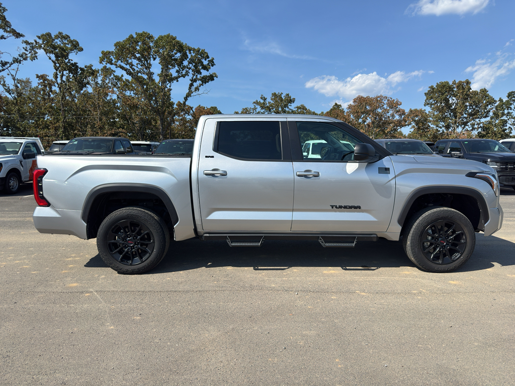 2024 Toyota Tundra SR5 photo 4