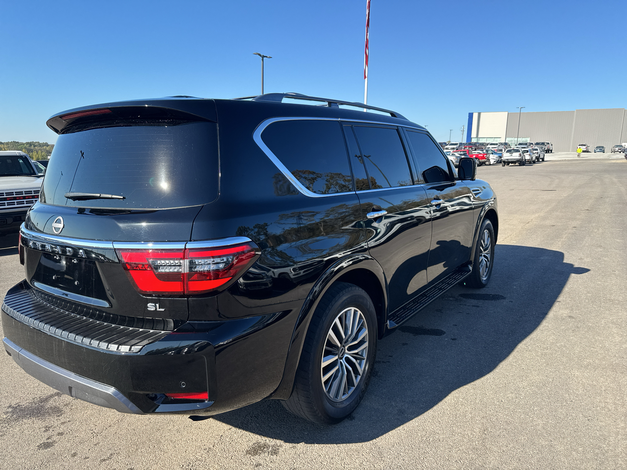 2023 Nissan Armada SL photo 6